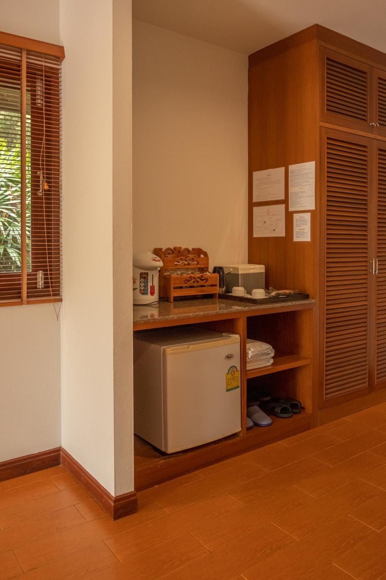 Sailom Resort Bangsaphan Bang Saphan Exterior photo
