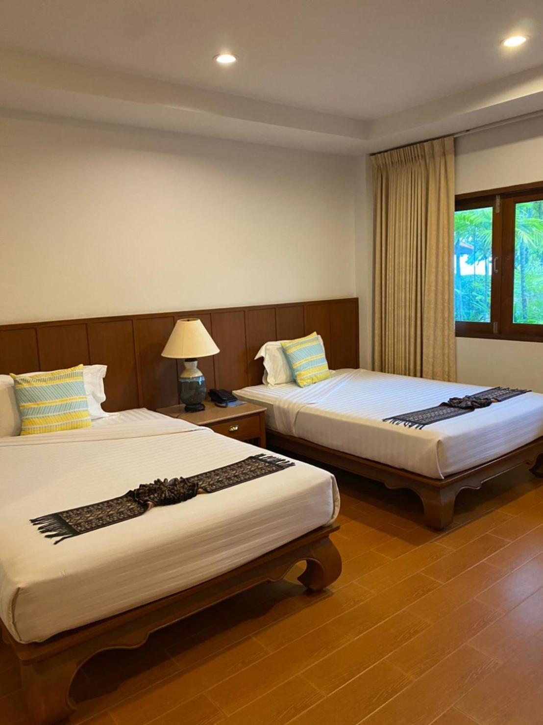 Sailom Resort Bangsaphan Bang Saphan Exterior photo